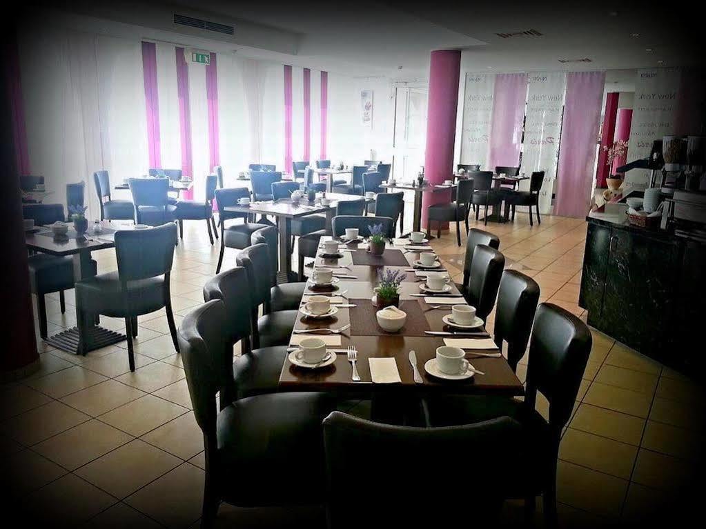 Hotel Primula Τρόισντορφ Εξωτερικό φωτογραφία