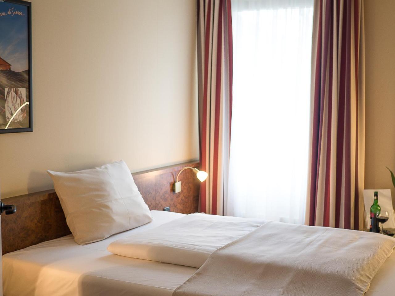 Hotel Primula Τρόισντορφ Εξωτερικό φωτογραφία